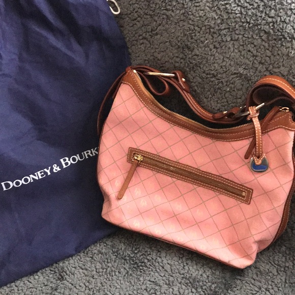 Dooney & Bourke Handbags - Dooney & Bourke signature Handbag. Very minor use